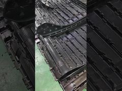 104.92kg Zwarte sneeuwscooter Rubber Track 320*72*43mm Voor Rubber Track System