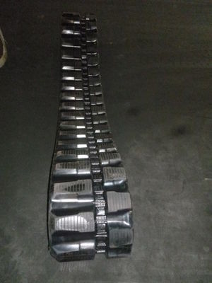 300x55.5x82 Afgezet VIO30.5 Graafmachine Spare Parts Rubber Tracks