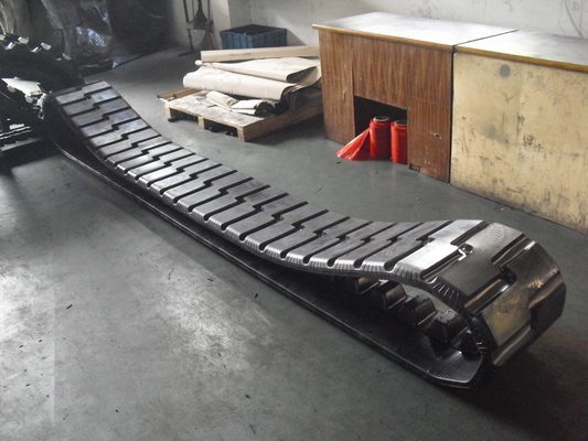 470x152.4x52 glad patroon of gegraveerd patroon Rubberen sporen Asfalt Paver onderdelen met 52 schakels