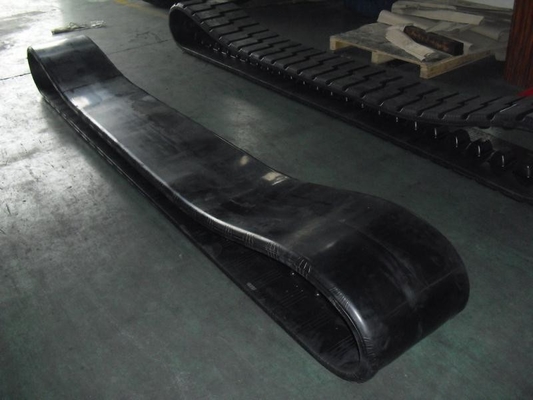 470x152.4x52 glad patroon of gegraveerd patroon Rubberen sporen Asfalt Paver onderdelen met 52 schakels