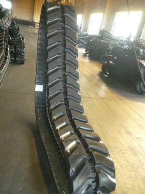 450x81.5x76 graafmachine rubberen sporen met 81,5 mm pitch