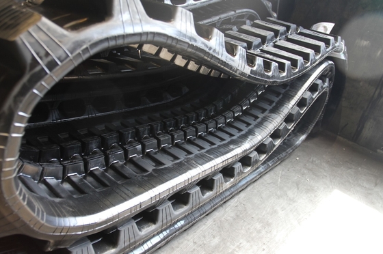 350/52.5/104 Horizontale boormachine rubberen spoor
