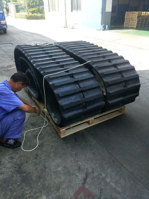 600*125*62 OEM Cralwer Dumper RT800 Dumper Rubber Track