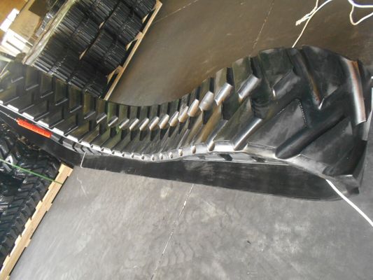 460 X 225 X 36 Rubberen spoor voor AP-1055B Asfaltverspreider Rubberen spoor