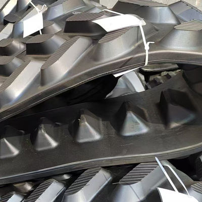 Fabrikant Rubber Tracks 12&quot; 300 x 127 x 32 Nieuwe 3C878-49010 Tractor M8540